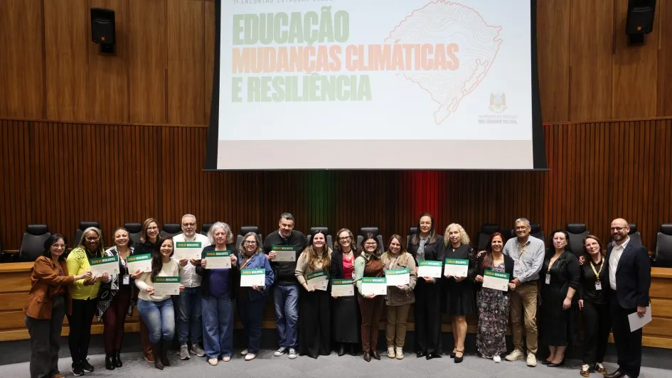 Governo do Estado reconhece escolas da rede que elaboraram planos de contingência para eventos climáticos - RD Foco