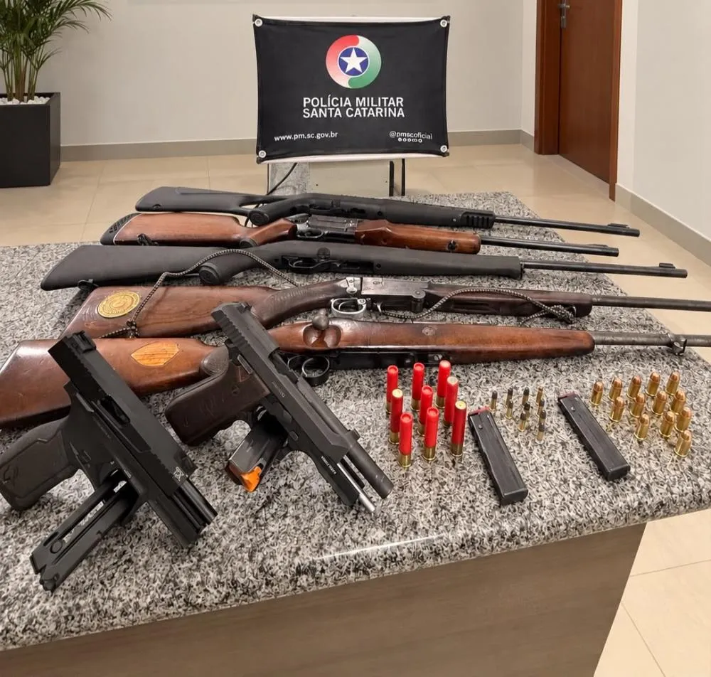 Homem é preso após apontar arma para policial em Campos Novos - RD Foco