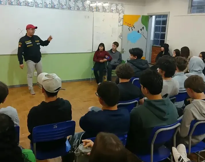Papo de Responsa é realizado na Escola Estadual de Ensino Médio São Francisco de Sales, em Campo Novo - RD Foco 